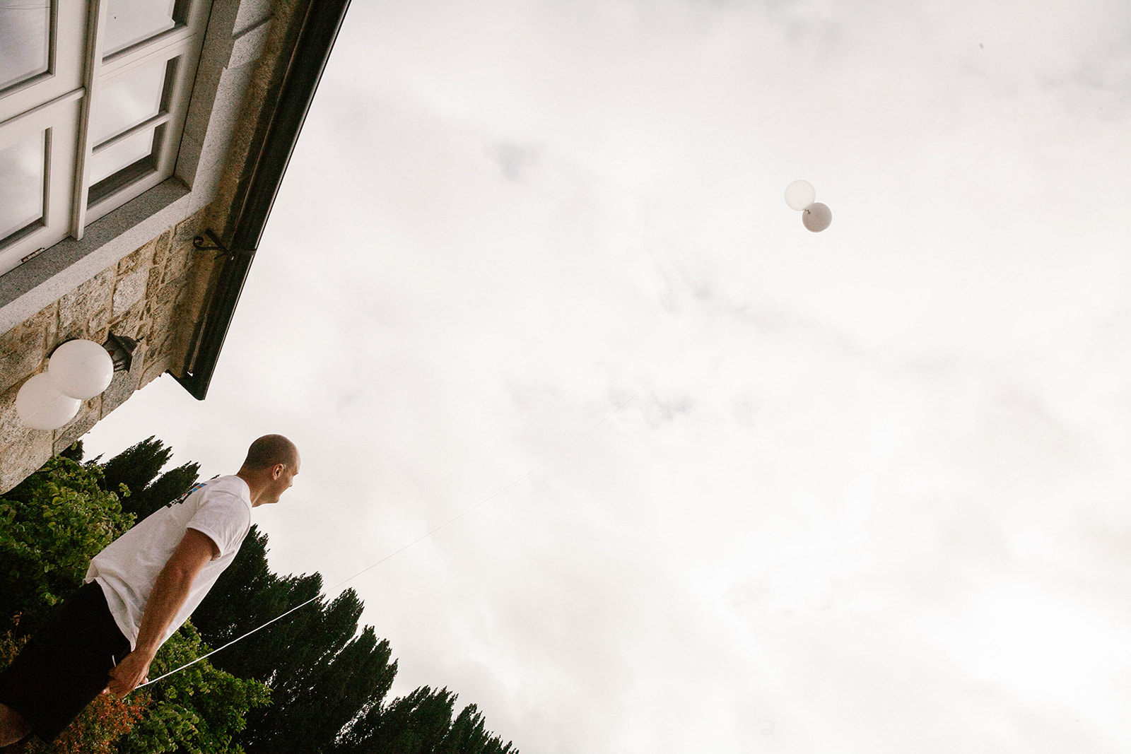 wedding balloon flies away