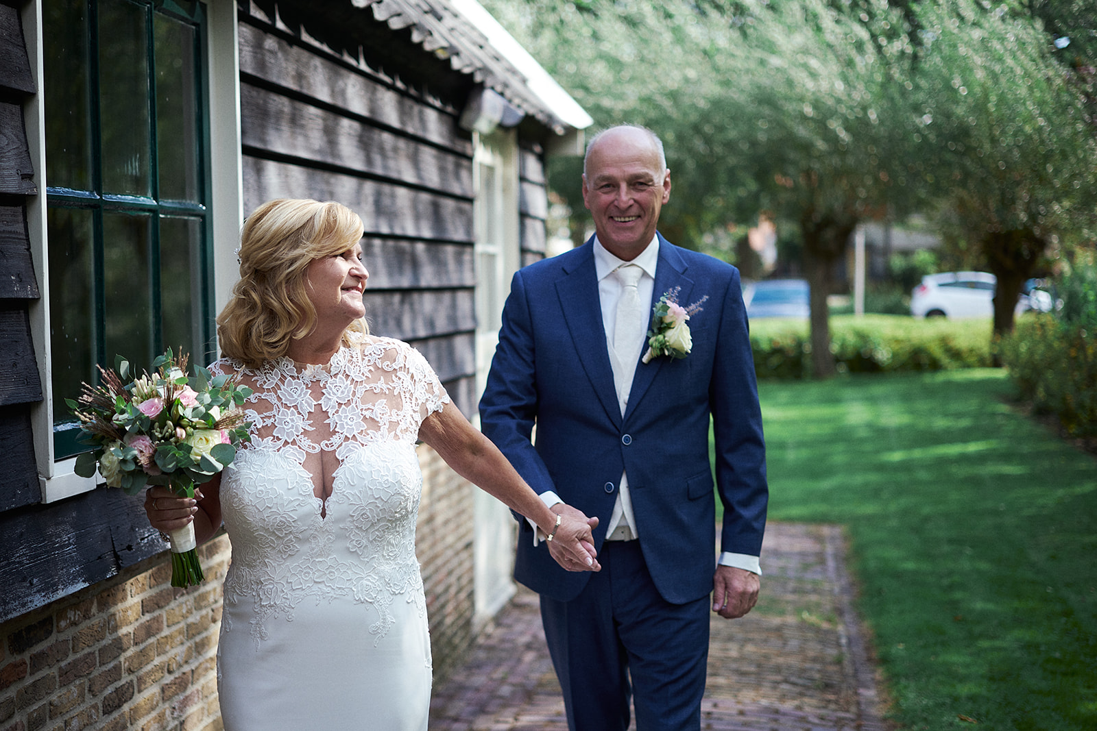 Bruidsfotografie bij 't Hof van Hoenkoop: het romantische huwelijk van Jopie en Kees, vastgelegd door Stefan Segers