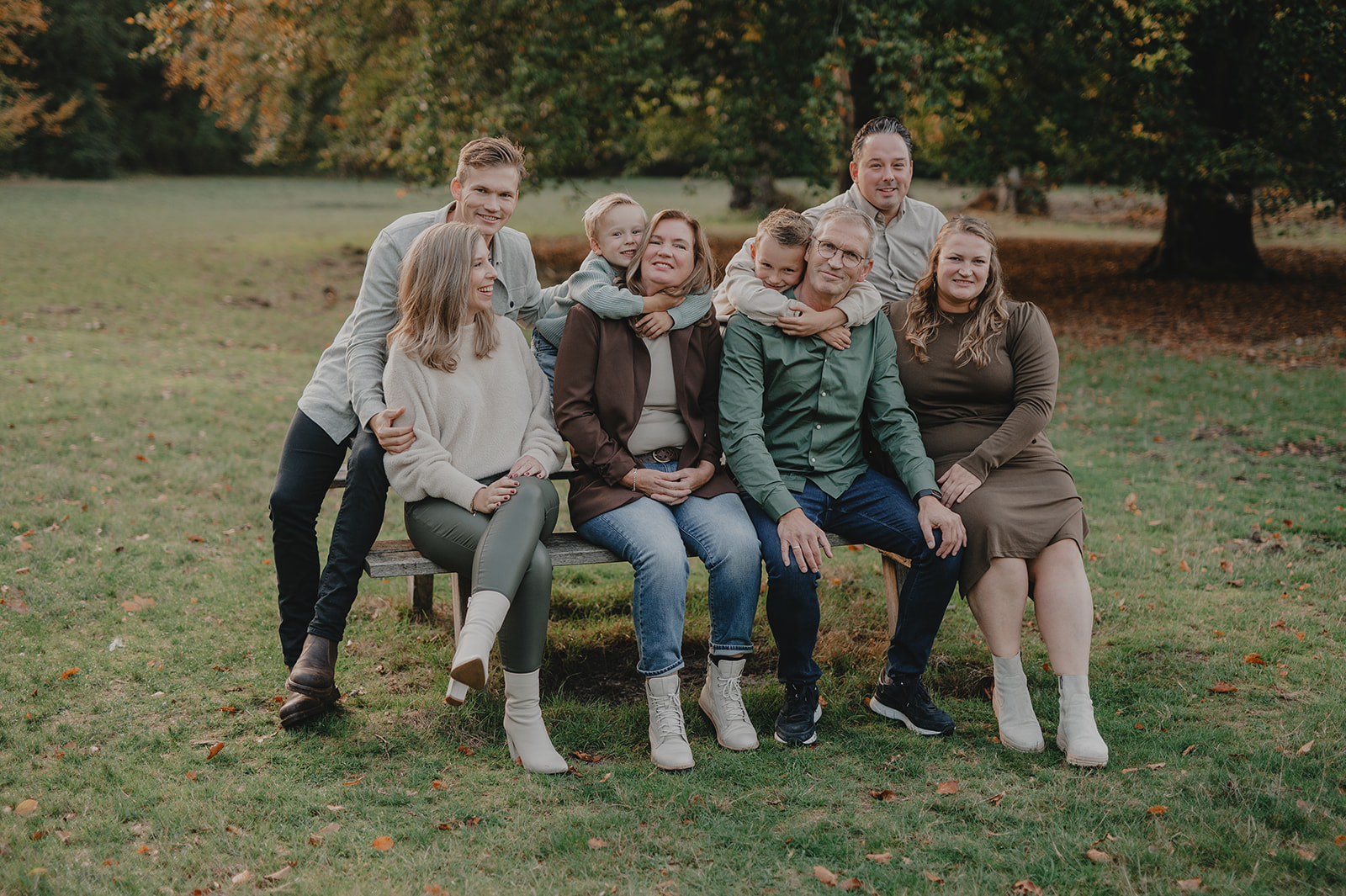 familiefotoshoot ongedwongen lifestyle gelderland veluwe fotograaf familie heerde epe zwolle apeldoorn elburg deventer