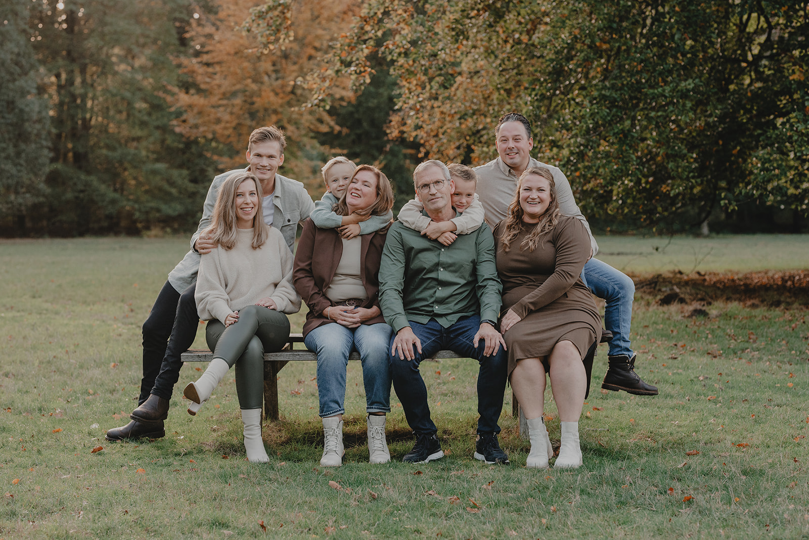 familiefotoshoot ongedwongen lifestyle gelderland veluwe fotograaf familie heerde epe zwolle apeldoorn elburg deventer